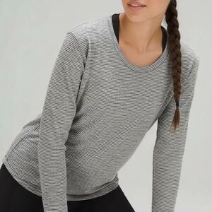 Athleta Cloudlight Stratus Scoop Neck Long Sleeve Striped Top Medium